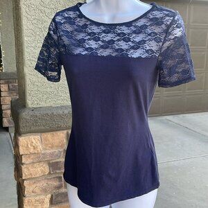 No.026 Navy Blue H&M Shirt 💙 - Size: Small